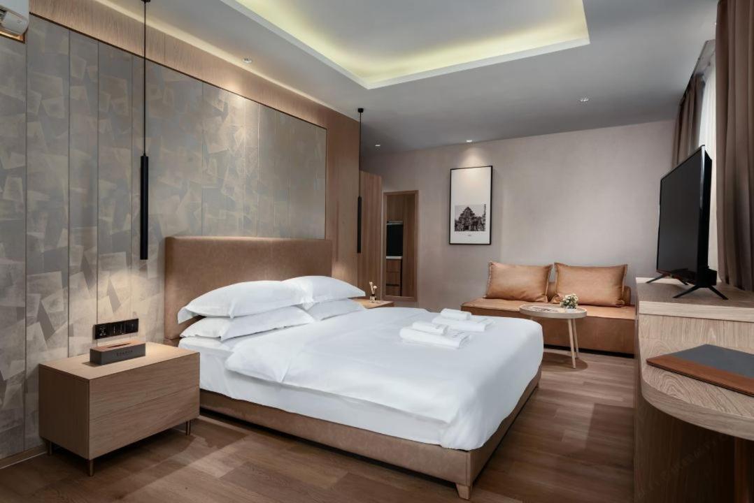 Sf Hotel Penthouse Residences Phnom Penh Ngoại thất bức ảnh